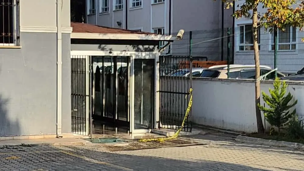 ORHANGAZİ İLÇE SAĞLIK MÜDÜRLÜĞÜ BİNASINDA YANGIN ÇIKTI...