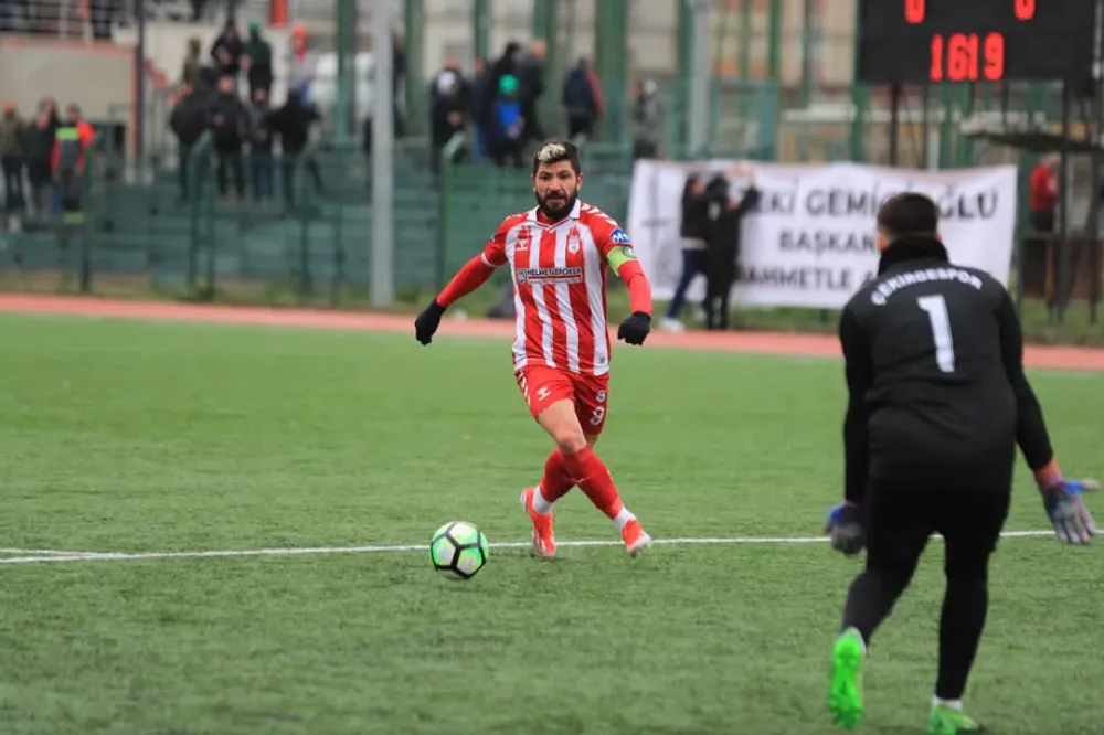 Gemlikspor Sağlam Adımlarla Geliyor 3-0...